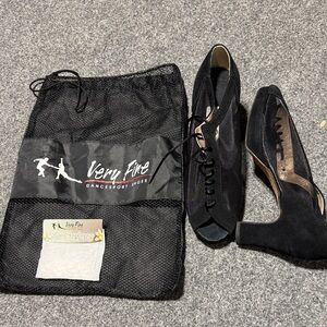 Very Fine Black Women's Heels